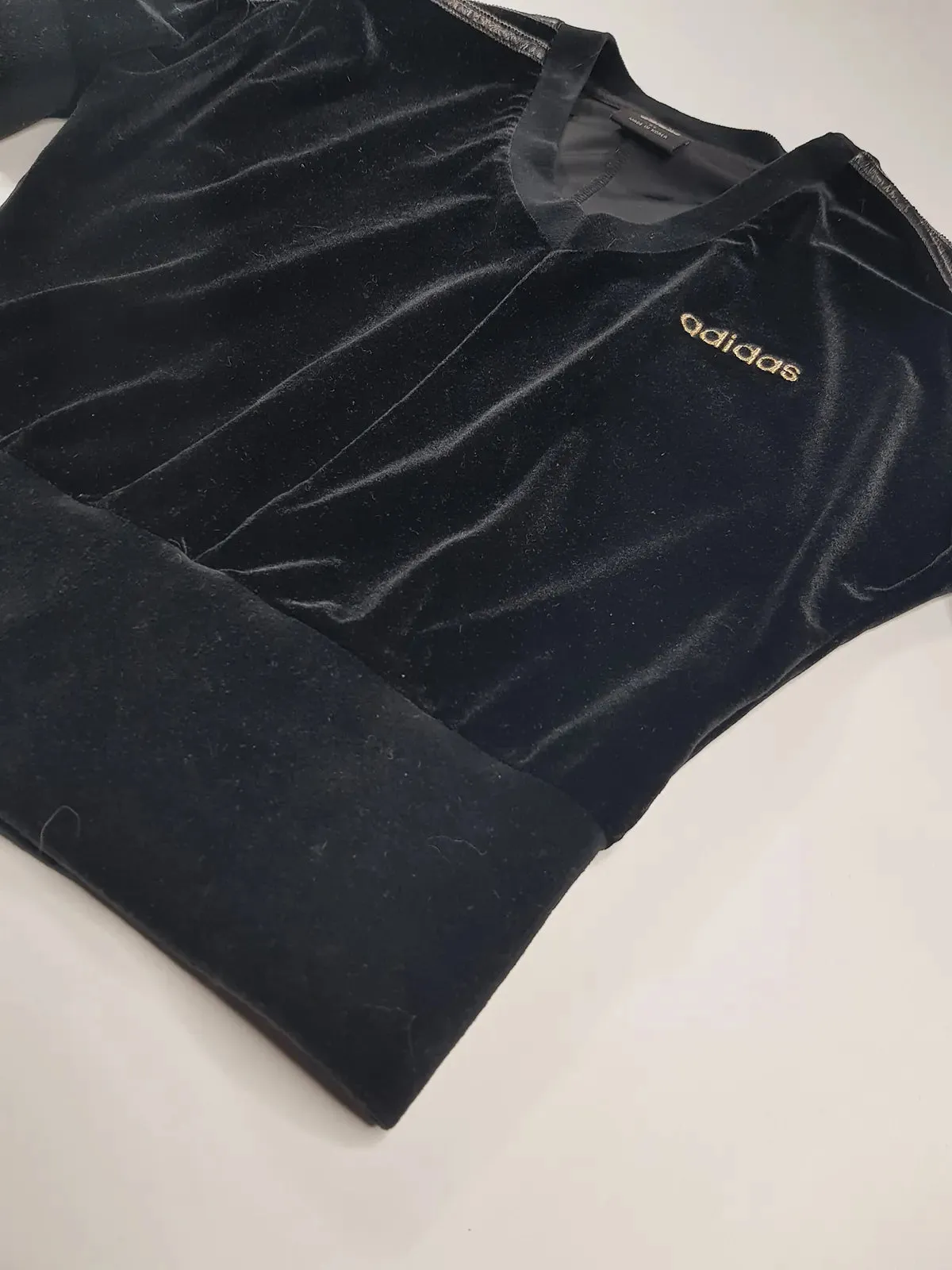 1990s Authentic Adidas Velour Sexy Pilates Princess Vintage Black & Gold Cropped Top - Super Soft & Dreamy Feel - Embroidered Adidas- Leather Striping Shoulder Features