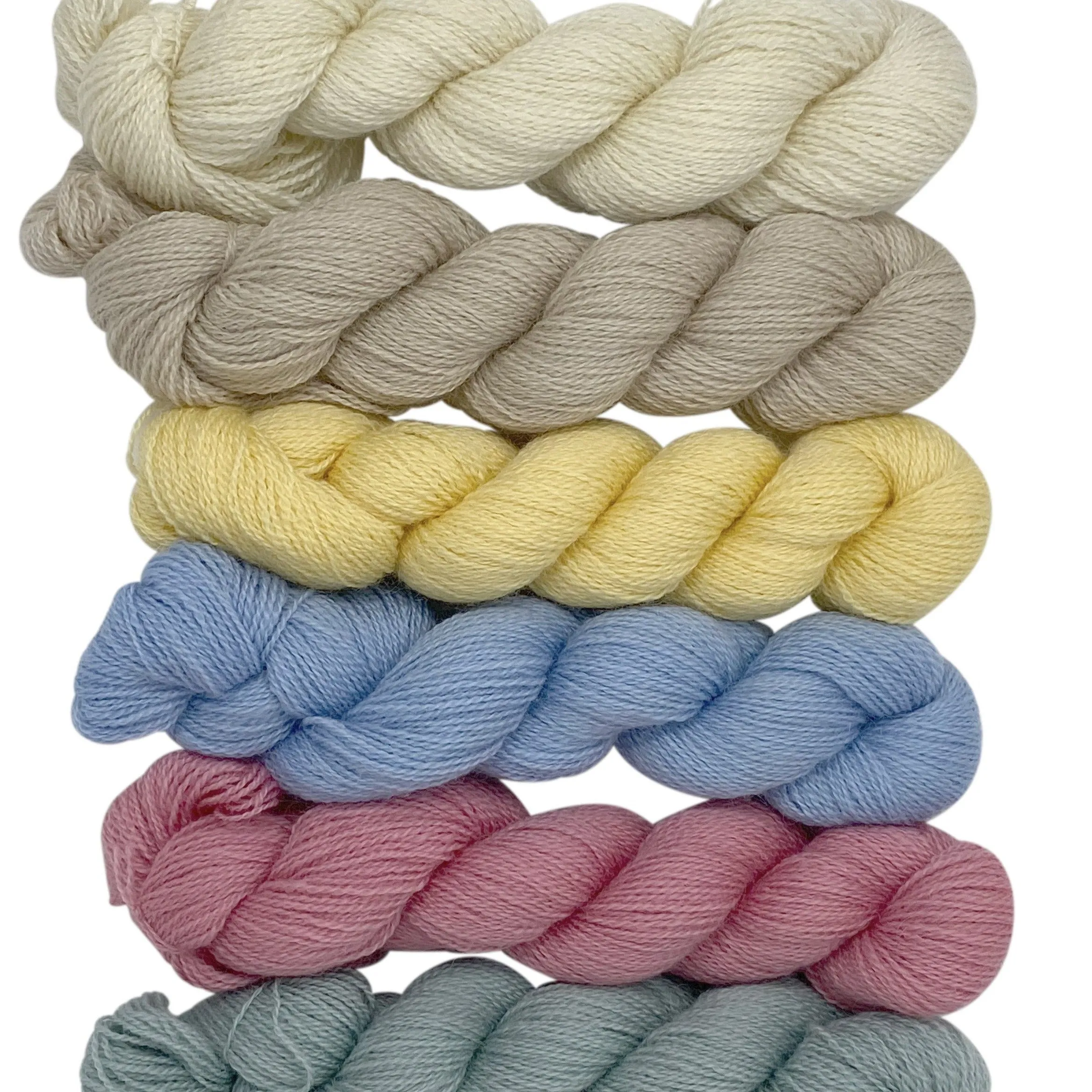 4ply (Fingering/Sports Weight):  Rare Breed Wensleydale and Bluefaced Leicester Natural - Undyed, 150g (5.29 oz)