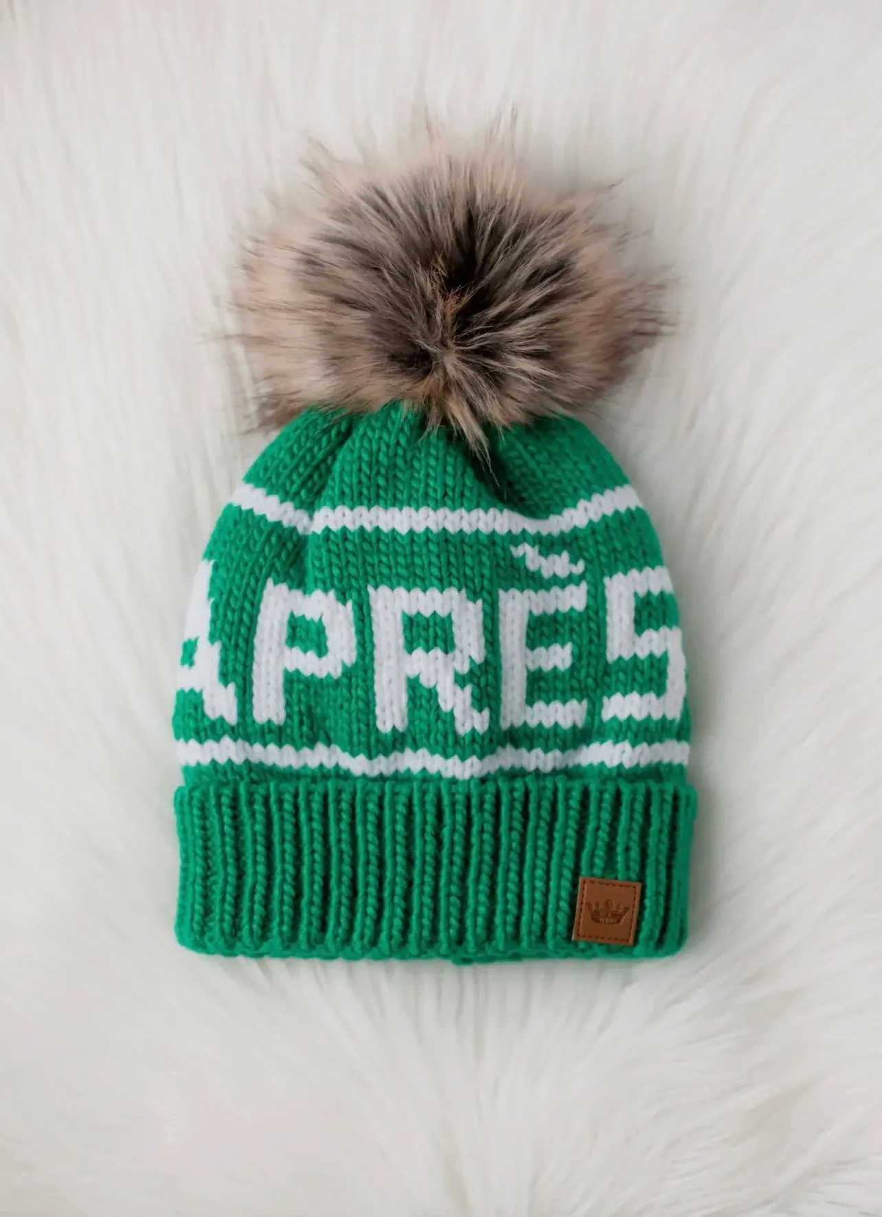 Après Knit Hat with Faux Fur Pom