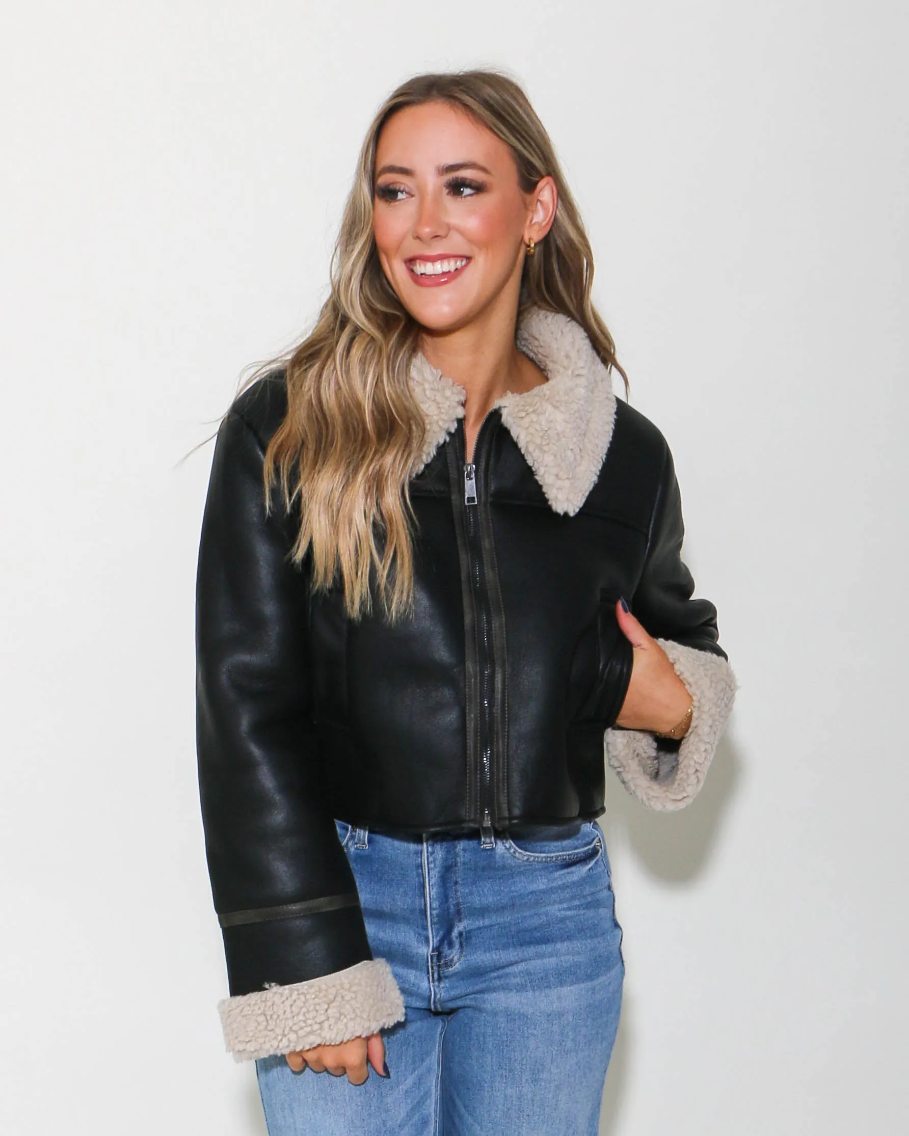 Black Fur Collar Cropped Jacket