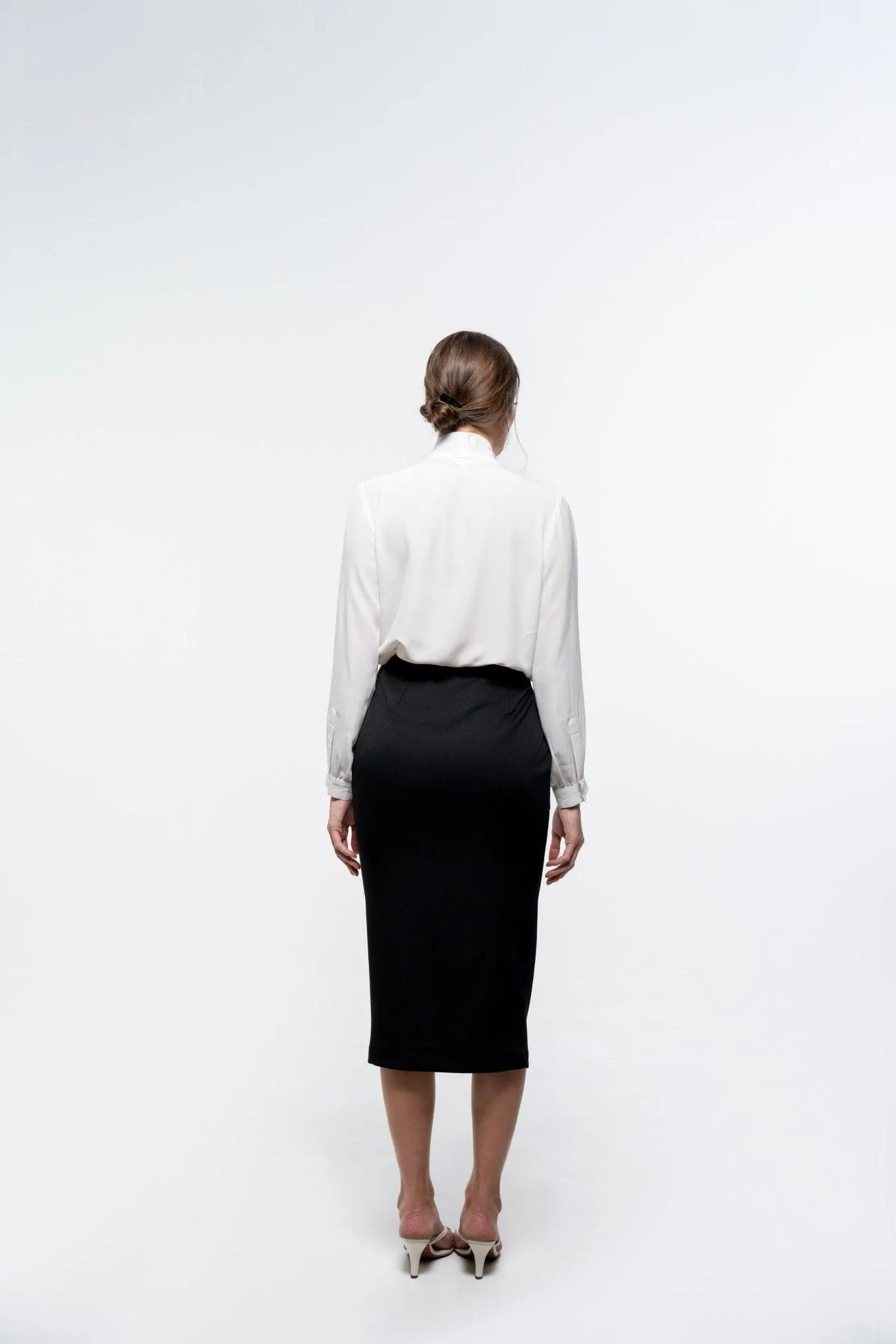 BLACK KNEE LENGTH PENCIL SKIRT WITH POCKETS