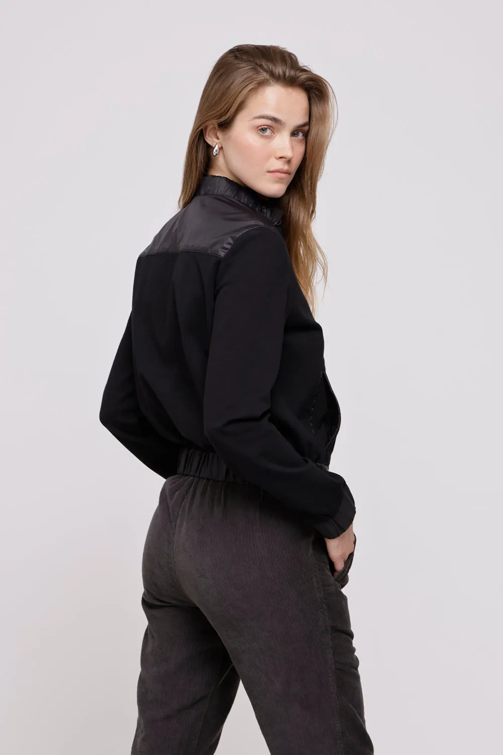 Black Short Zipper Jacket Ponto