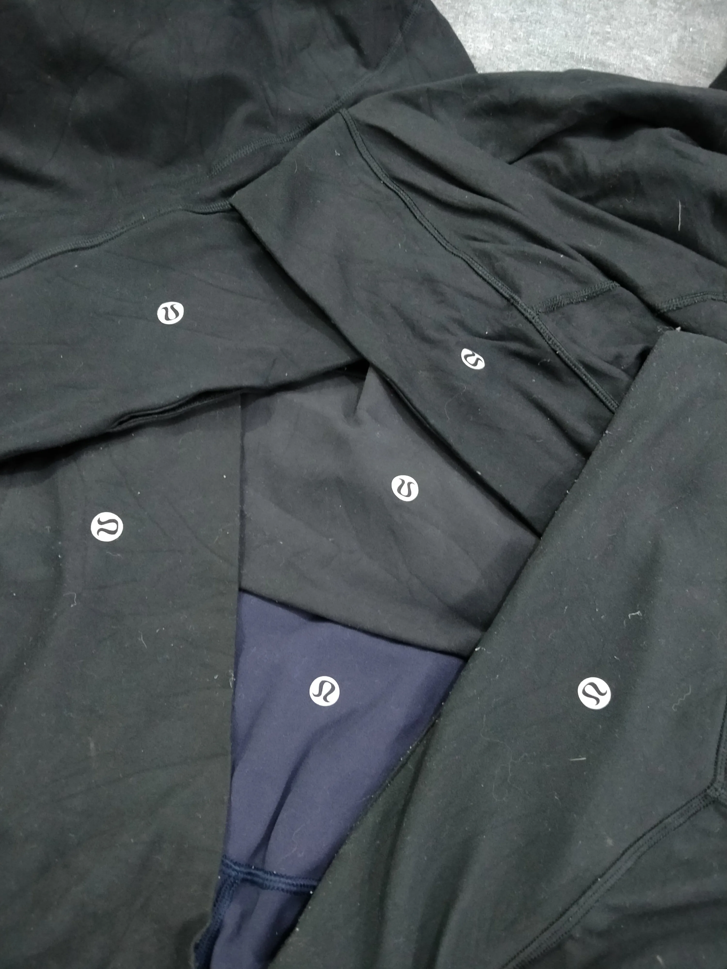 Branded lululemon leggings 50 pieces