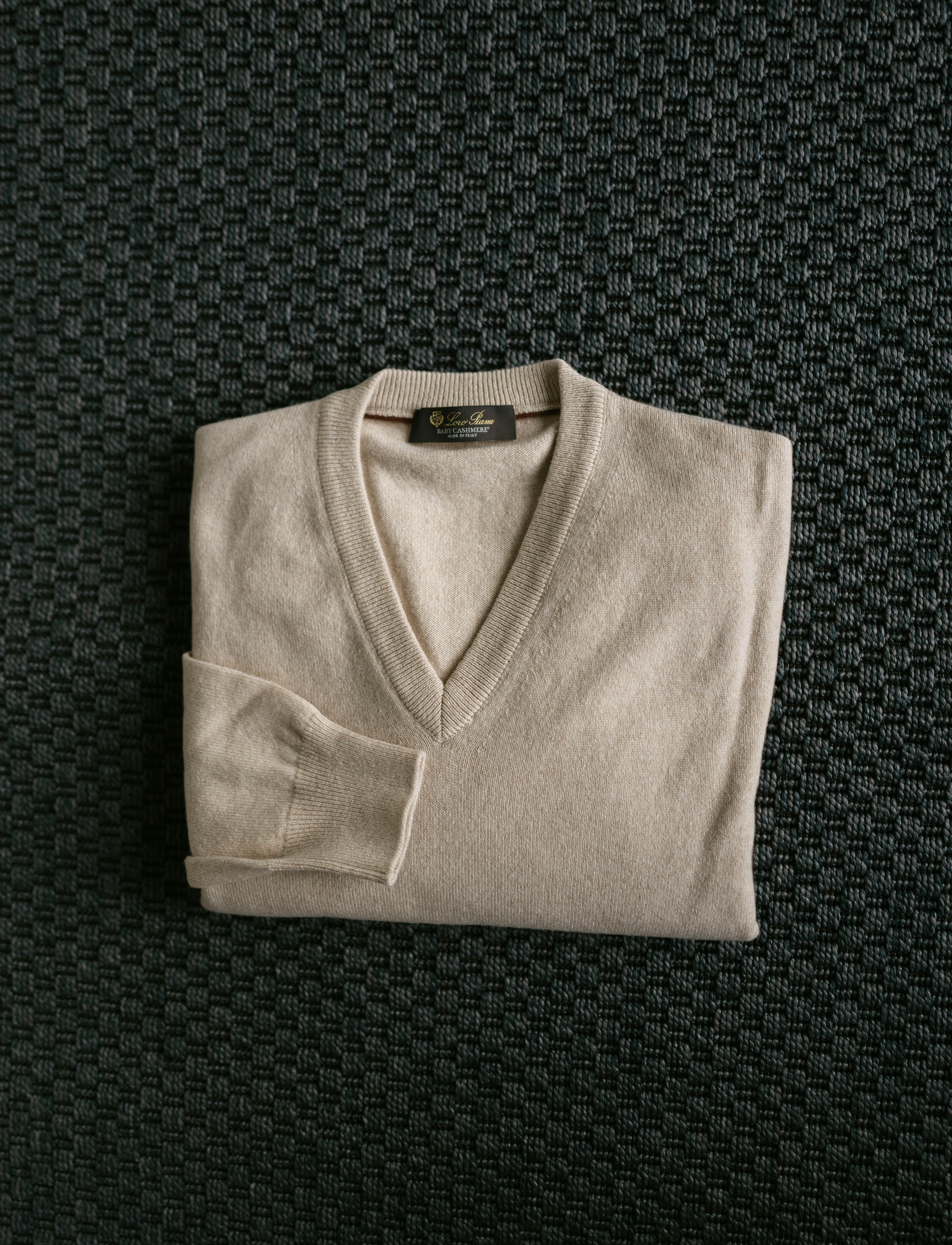 Classic V-Neck Baby Cashmere