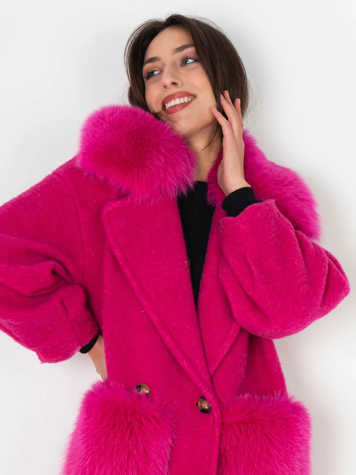 Coat with pockets and collar in fuchsia fox