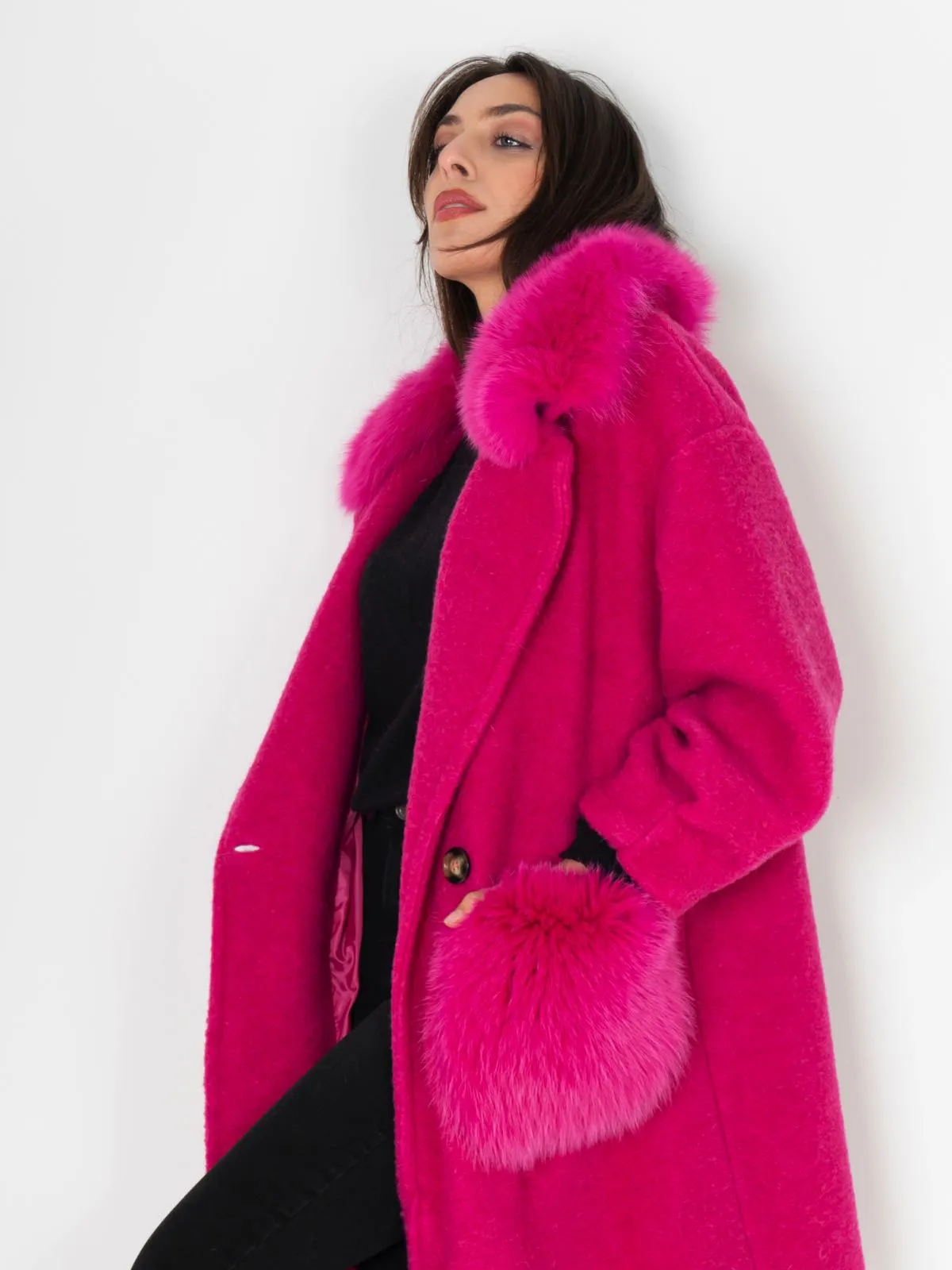 Coat with pockets and collar in fuchsia fox