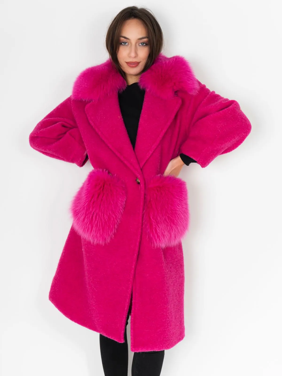 Coat with pockets and collar in fuchsia fox