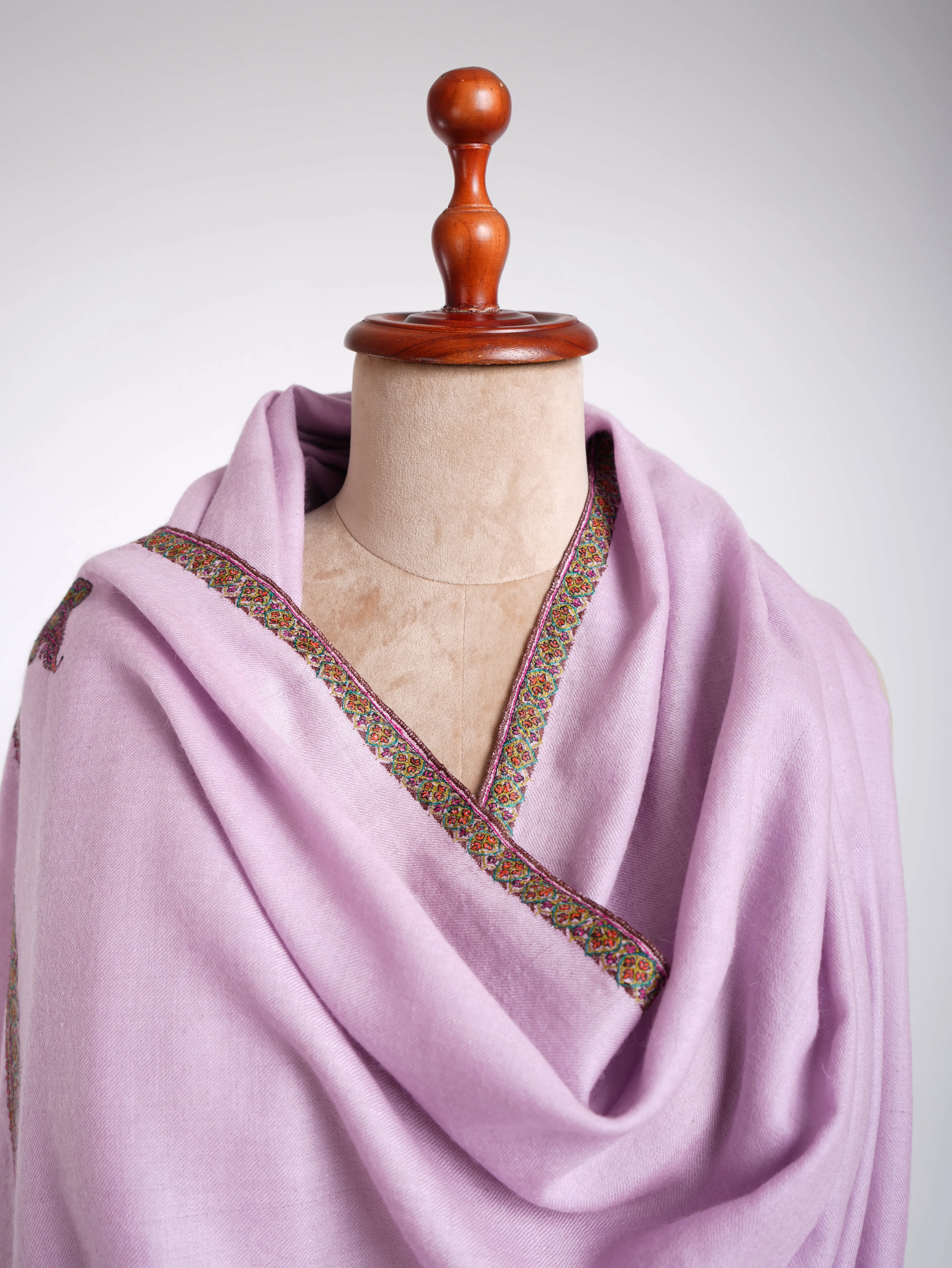 Corner Hashia Sozni Embroidery Pashmina Pastel Lilac