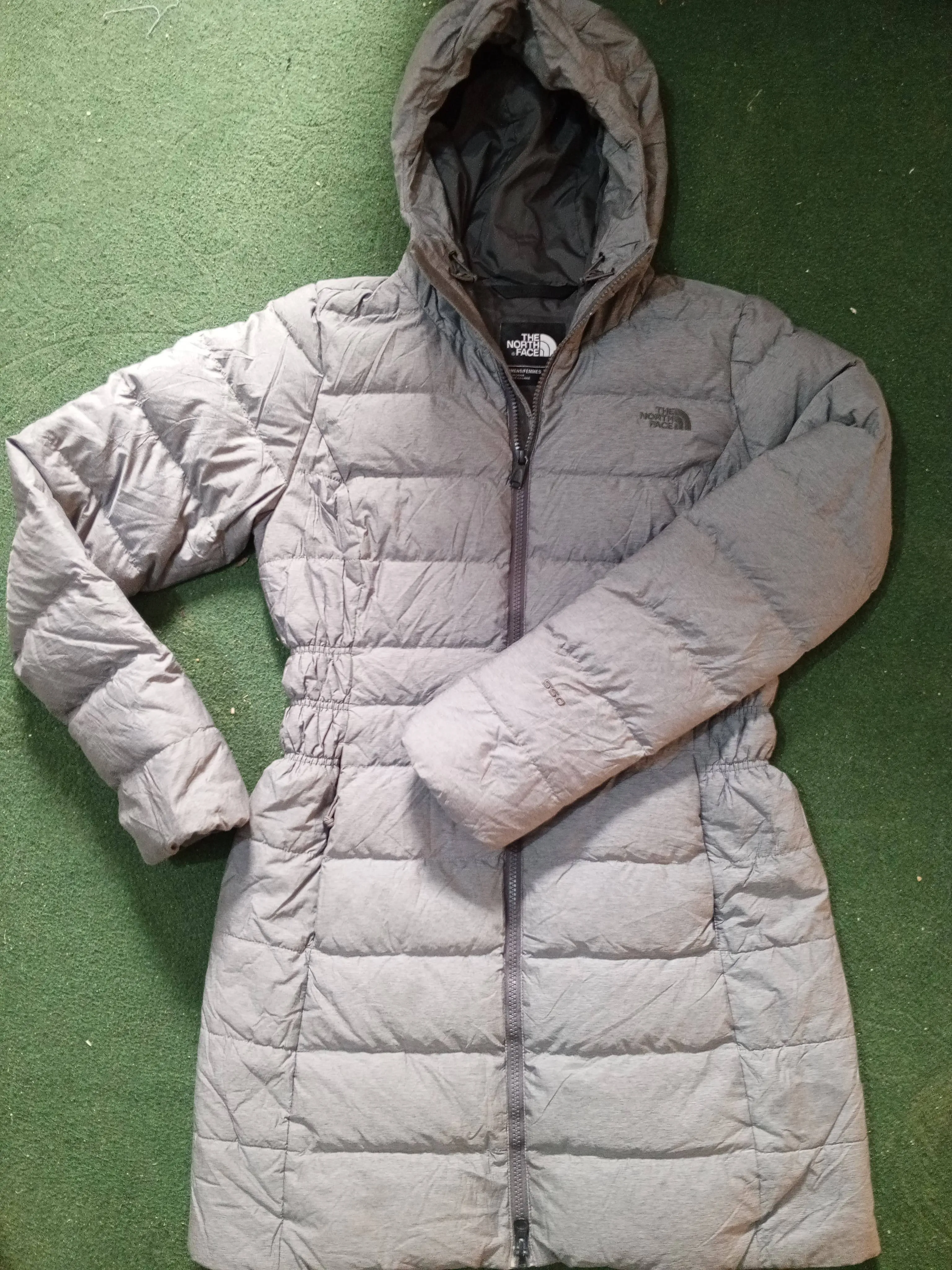 Custom handpick The north face puffer jackets.