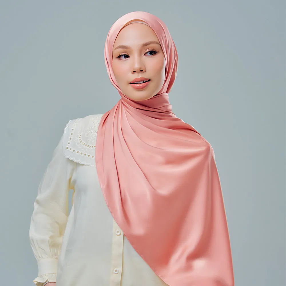 Inaya in Peach Pearl