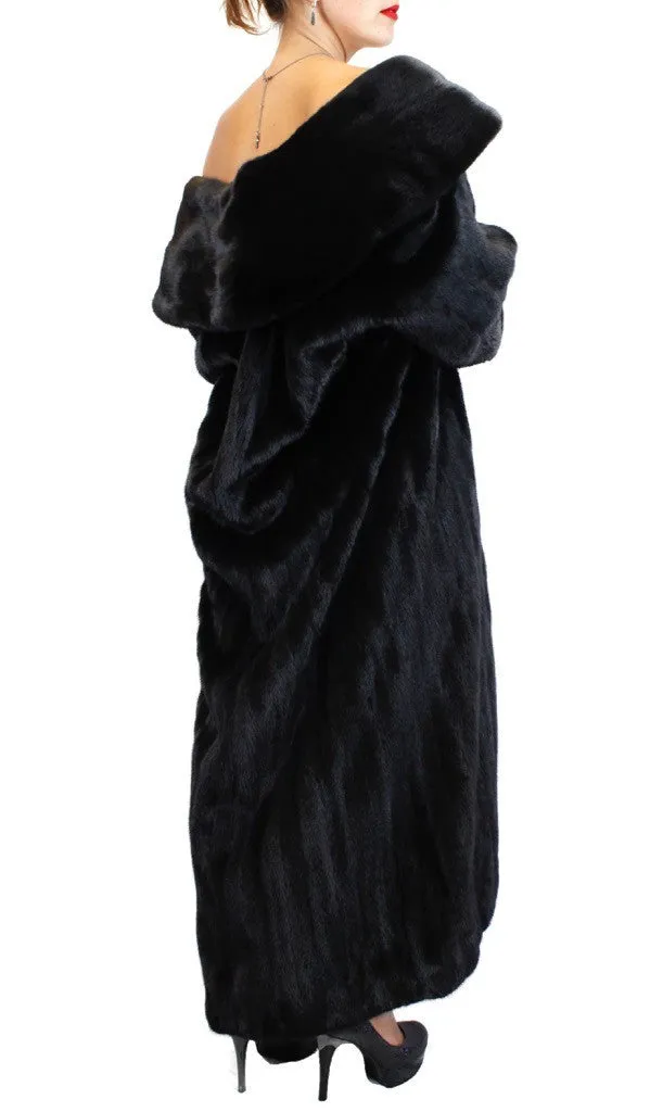 LONG BLACKGLAMA FEMALE MINK FUR ROBE/SWING COAT W/ HUGE COLLAR & CUFFS!