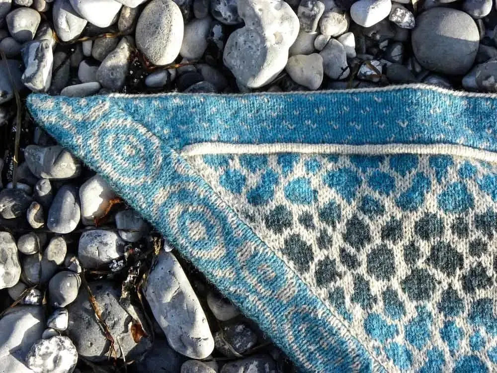 Raindrop shawl by Ruth Sørensen, knitting pattern