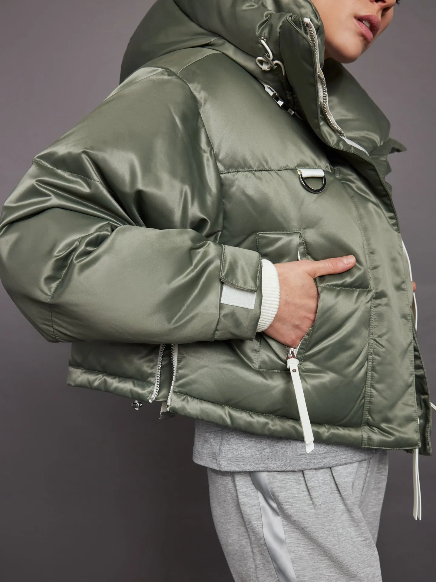 Willow Ama Short Puffer - Steel Green